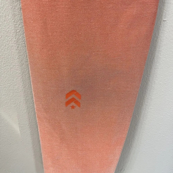 Twenty Montreal Coral Colorsphere Leggings and Top Set Small Women’s 2-Piece - Picture 6 of 16